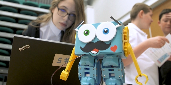 Using Robotics to Spark Girls’ Excitement about STEM