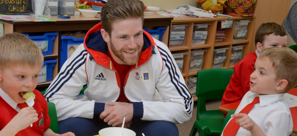 Olympians help pupils to eat fresh with Get Set